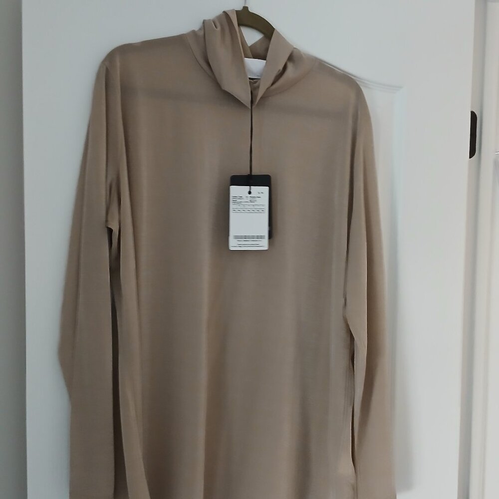 Long sleeve shimmer top